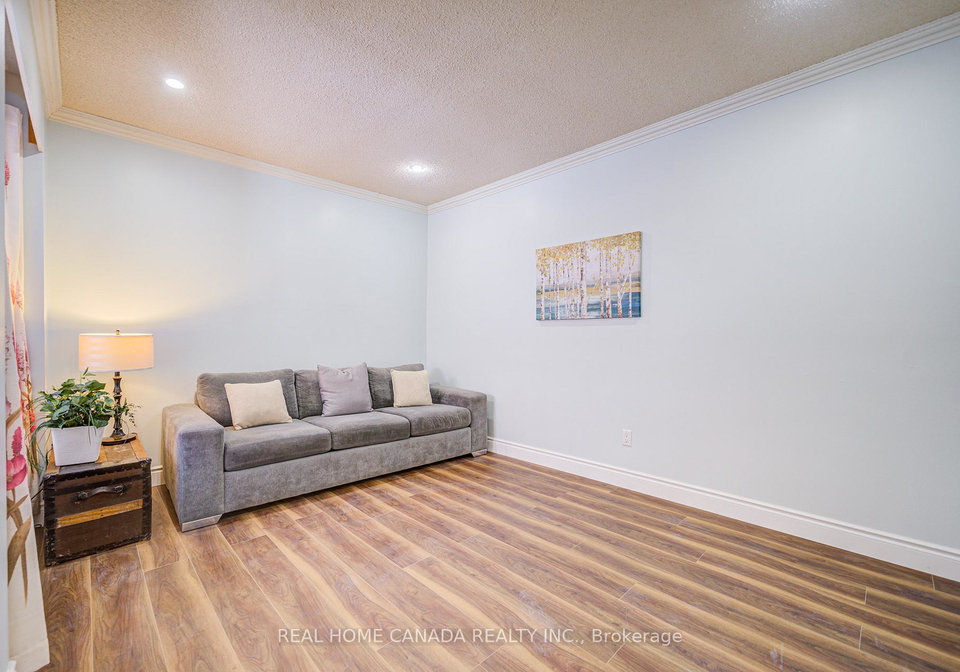 21-hallen-road-brampton-ontario-w13800130