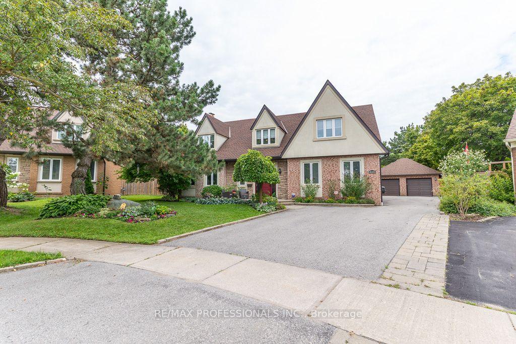 2604-barrisdale-court-mississauga-ontario-w13800262