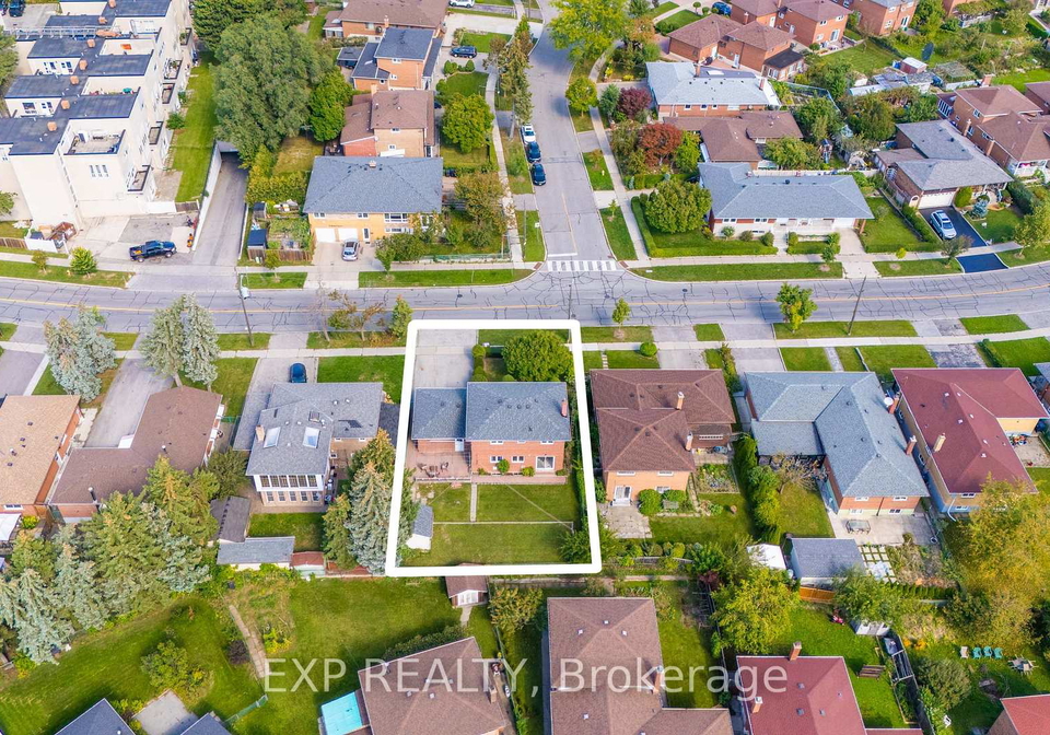 182-derrydown-road-toronto-york-ontario-w13800590