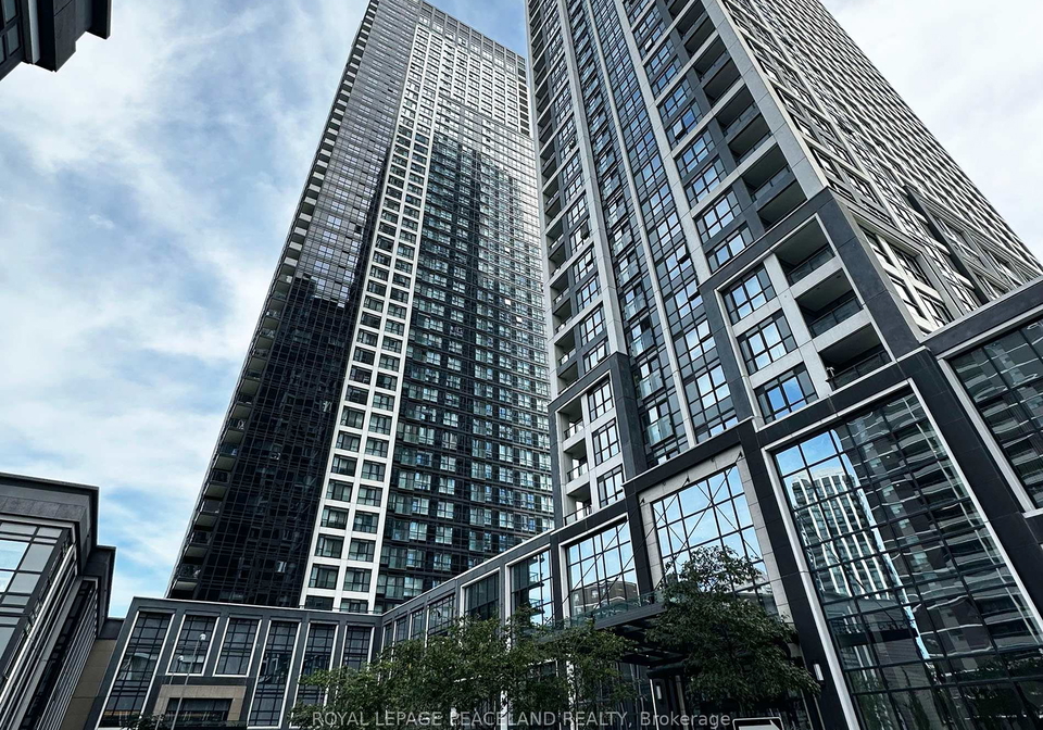 5-mabelle-avenue-toronto-etobicoke-ontario-w13800638