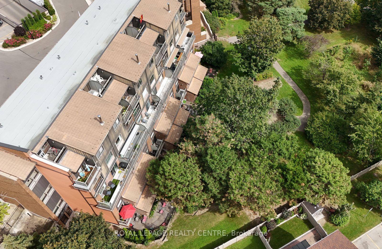 1000-cedarglen-gate-mississauga-ontario-w13801134