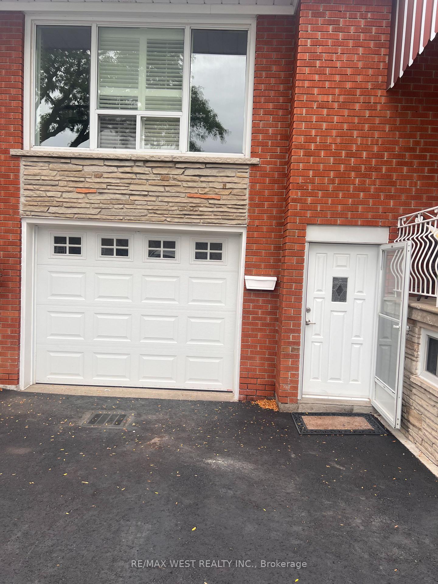 57-starview-drive-toronto-york-ontario-w13801270