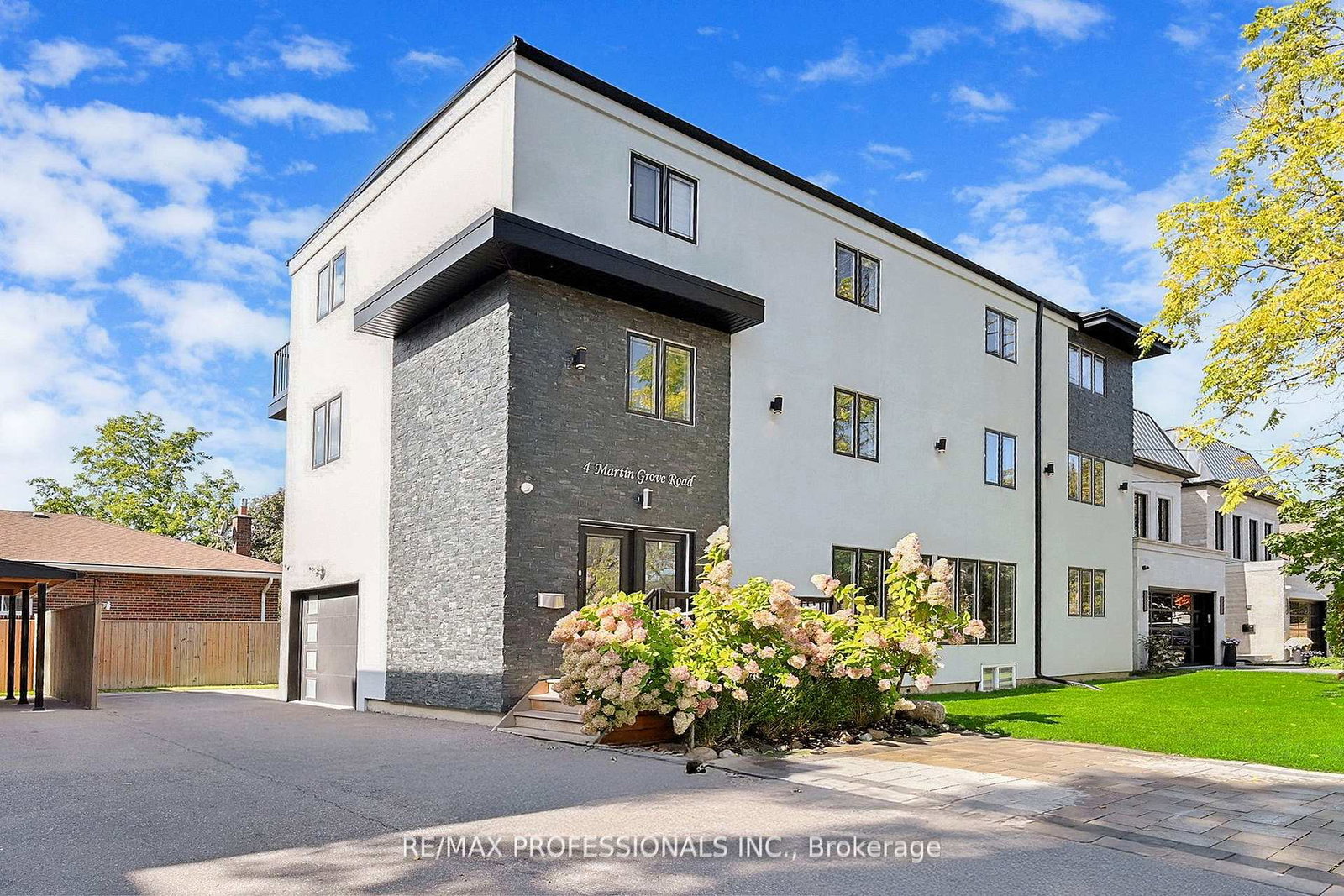 4-martin-grove-road-toronto-etobicoke-ontario-w13801466