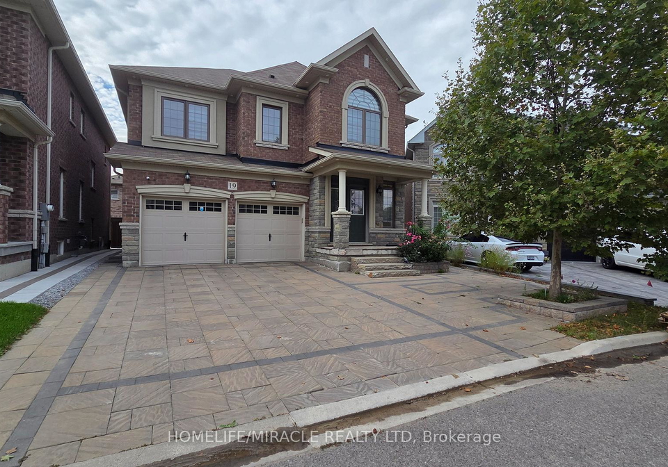 19-belgium-crescent-brampton-ontario-w13801642