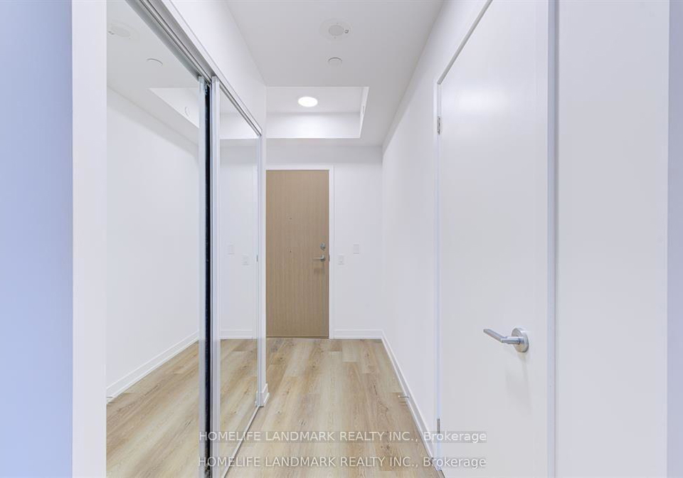 395-square-one-drive-mississauga-ontario-w13801712