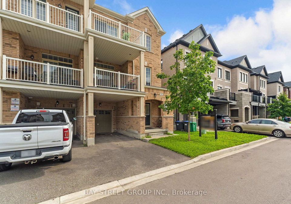 53-fruitvale-circle-brampton-ontario-w13802000