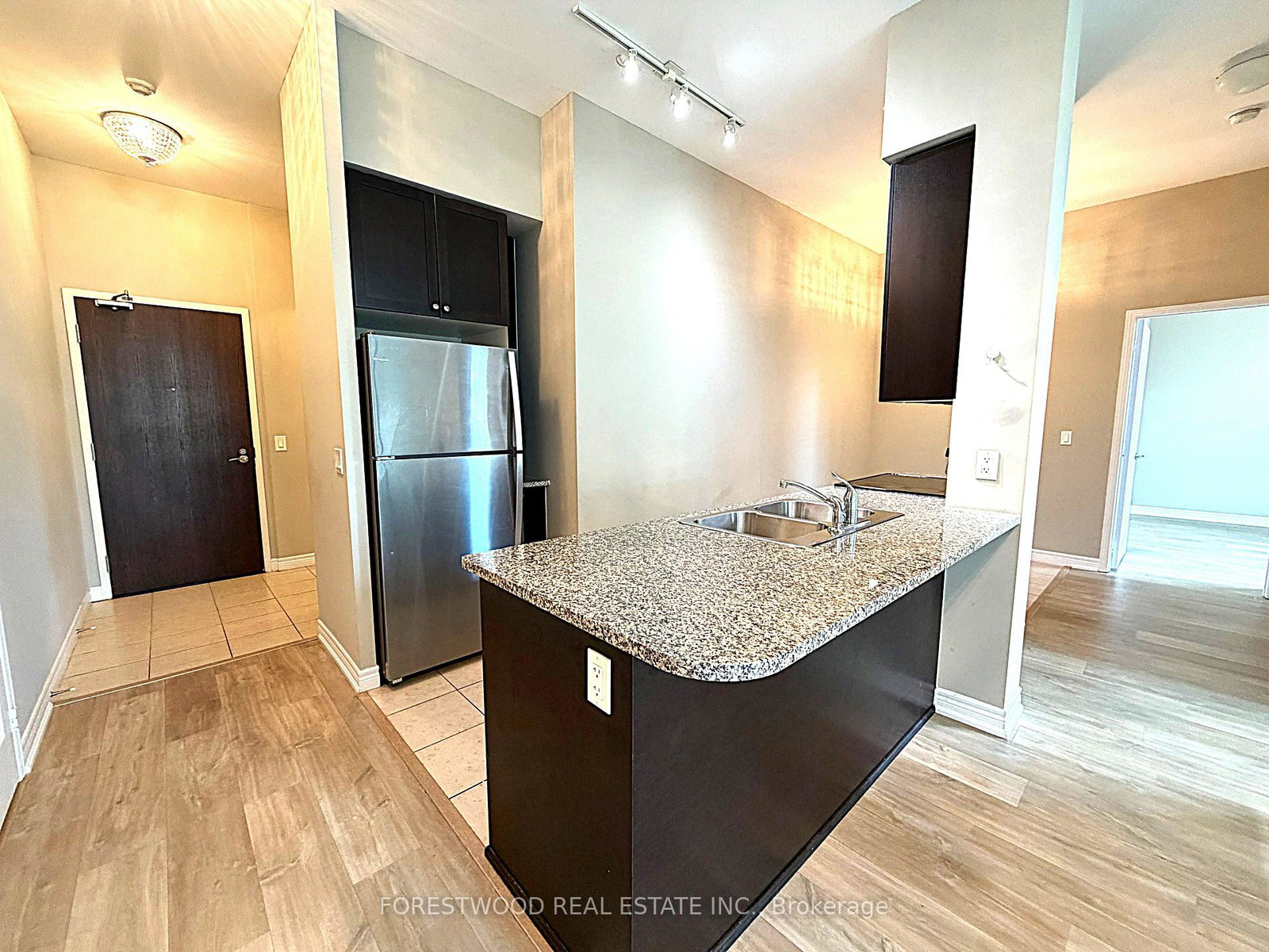 339-rathburn-road-w-mississauga-ontario-w13802040