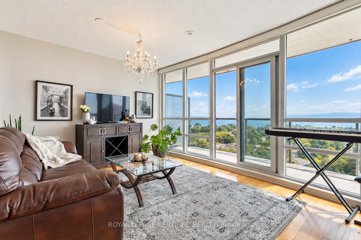 2240-lakeshore-w-boulevard-toronto-etobicoke-ontario-w13802174