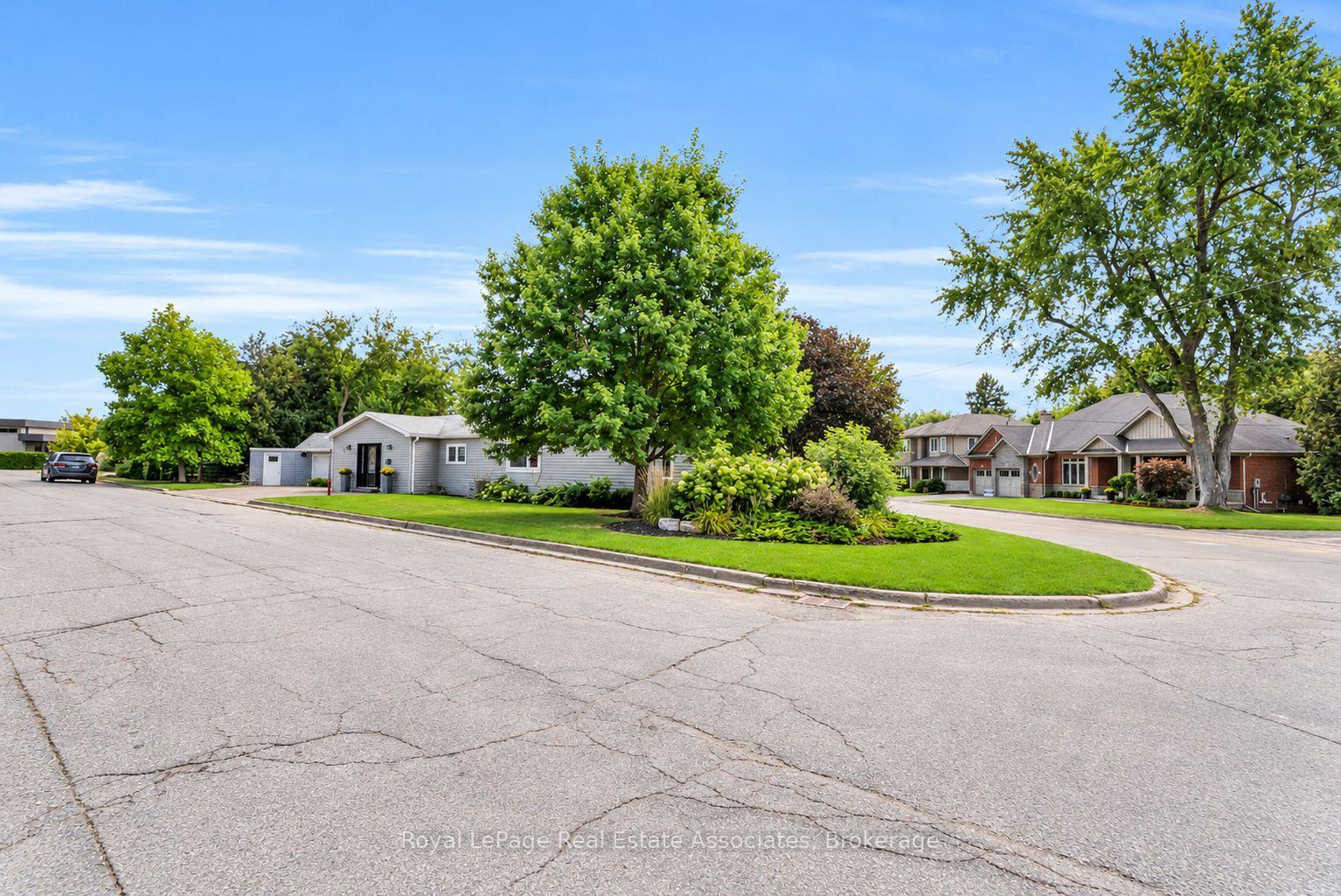 11-churchill-crescent-halton-hills-ontario-w13802276