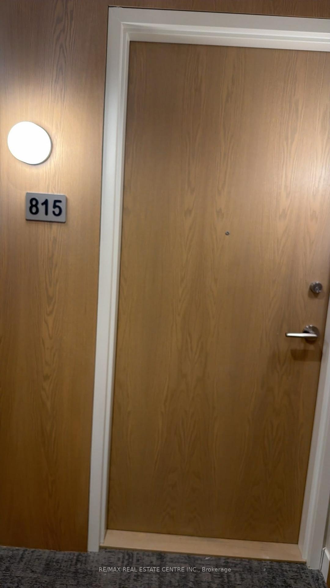 2825-jane-street-toronto-york-ontario-w13802296