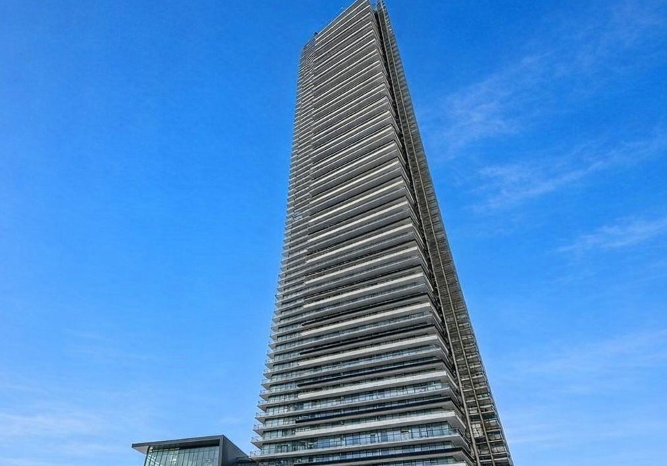 448-burnhamthorpe-road-w-mississauga-ontario-w13802408