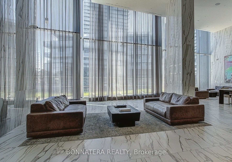 448-burnhamthorpe-road-w-mississauga-ontario-w13802408
