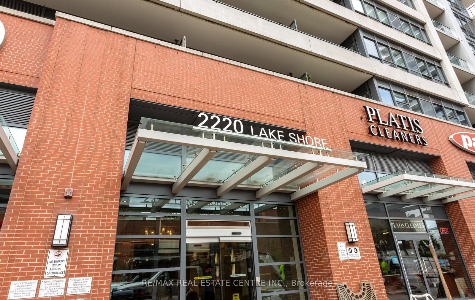2220-lakeshore-boulevard-w-toronto-etobicoke-ontario-w13802464