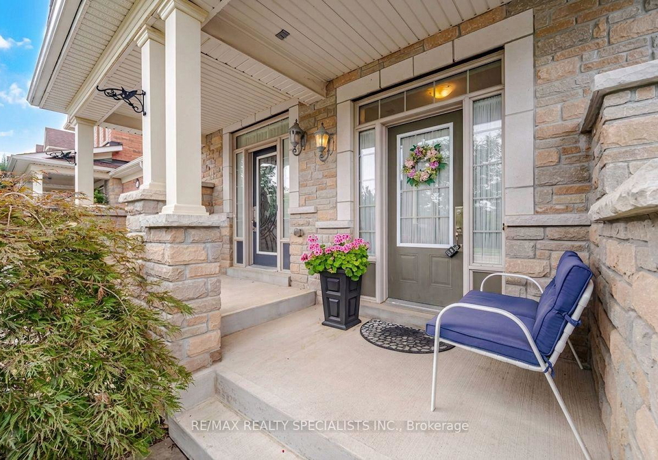 92-hanson-crescent-milton-ontario-w13802562