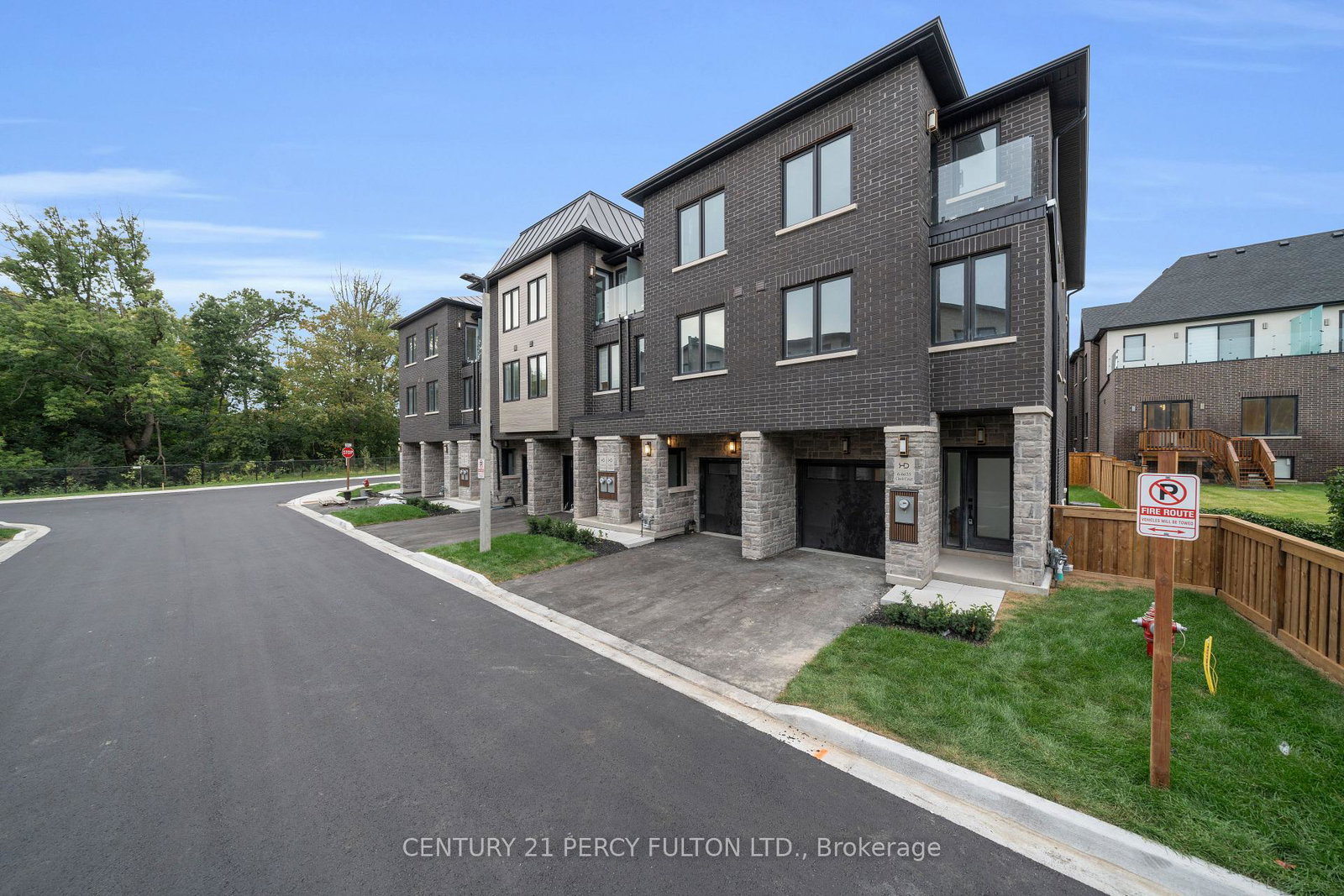 6636-clock-court-mississauga-ontario-w13802632