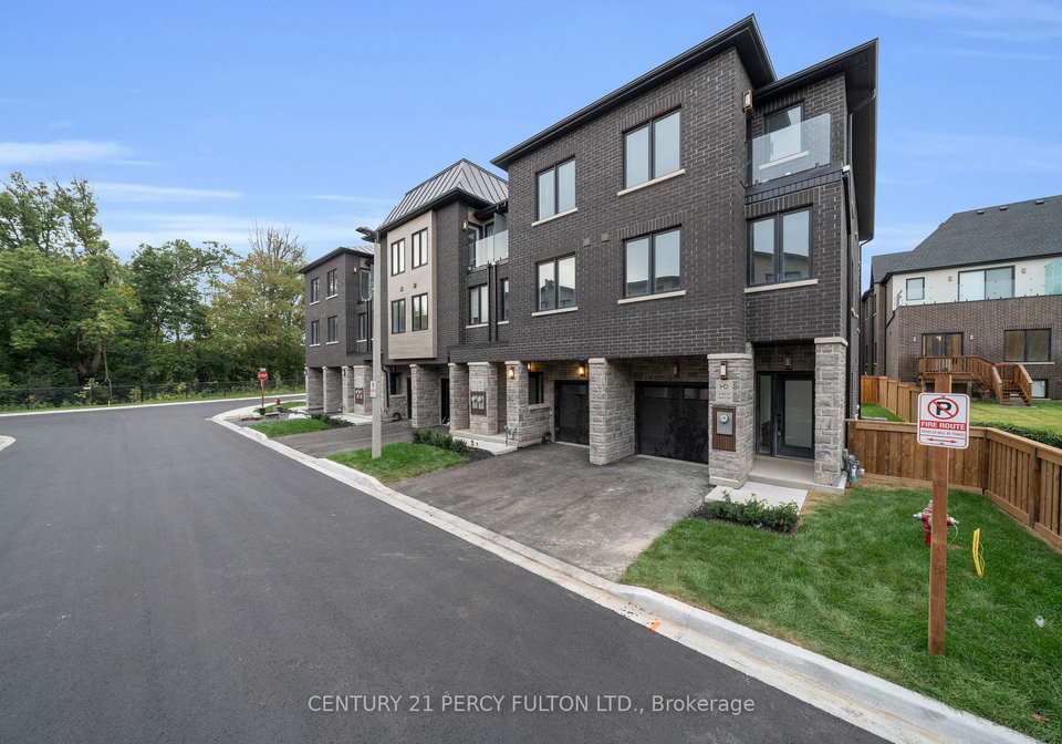 6636-clock-court-mississauga-ontario-w13802632