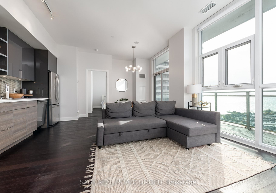 33-shore-breeze-drive-toronto-etobicoke-ontario-w13802640