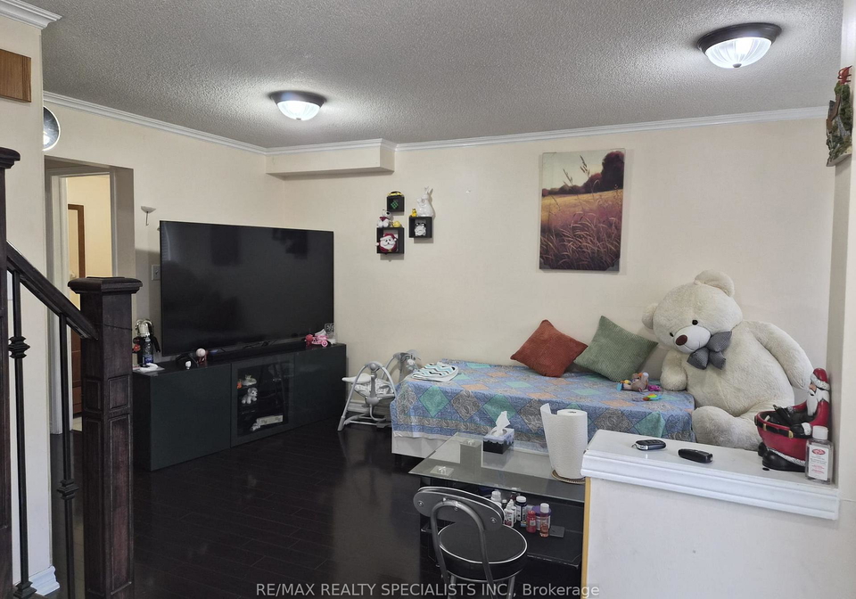 22-streamside-lane-brampton-ontario-w13802918