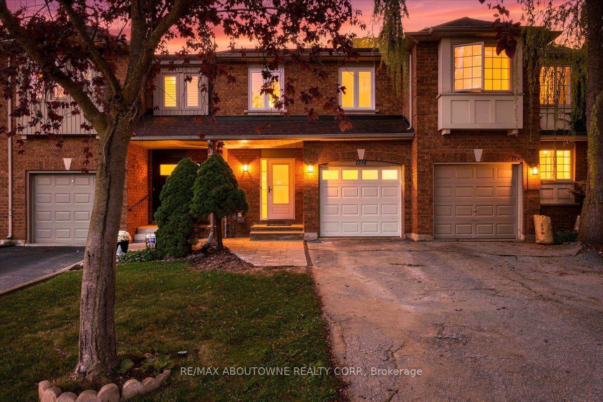 1194-treetop-terrace-oakville-ontario-w13803058