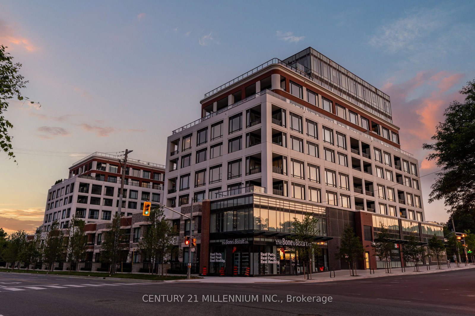 259-the-kingsway-toronto-etobicoke-ontario-w13803110