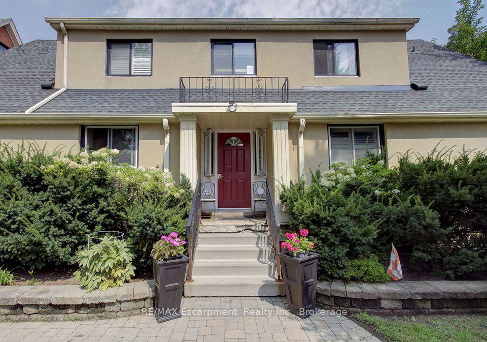 425-burlington-avenue-burlington-ontario-w13803272