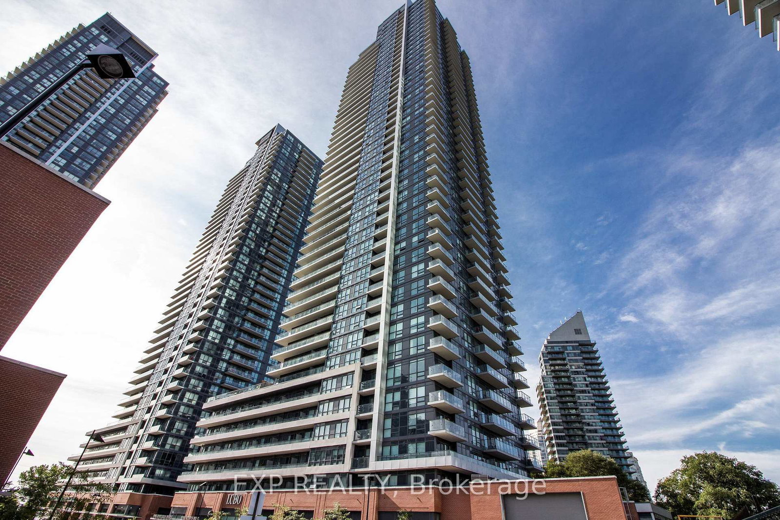 2220-lake-shore-boulevard-w-toronto-etobicoke-ontario-w13803490