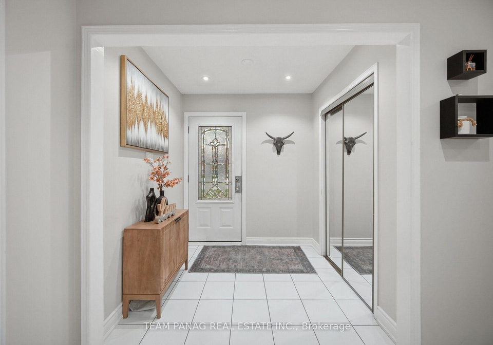129-bankview-circle-toronto-etobicoke-ontario-w13803734
