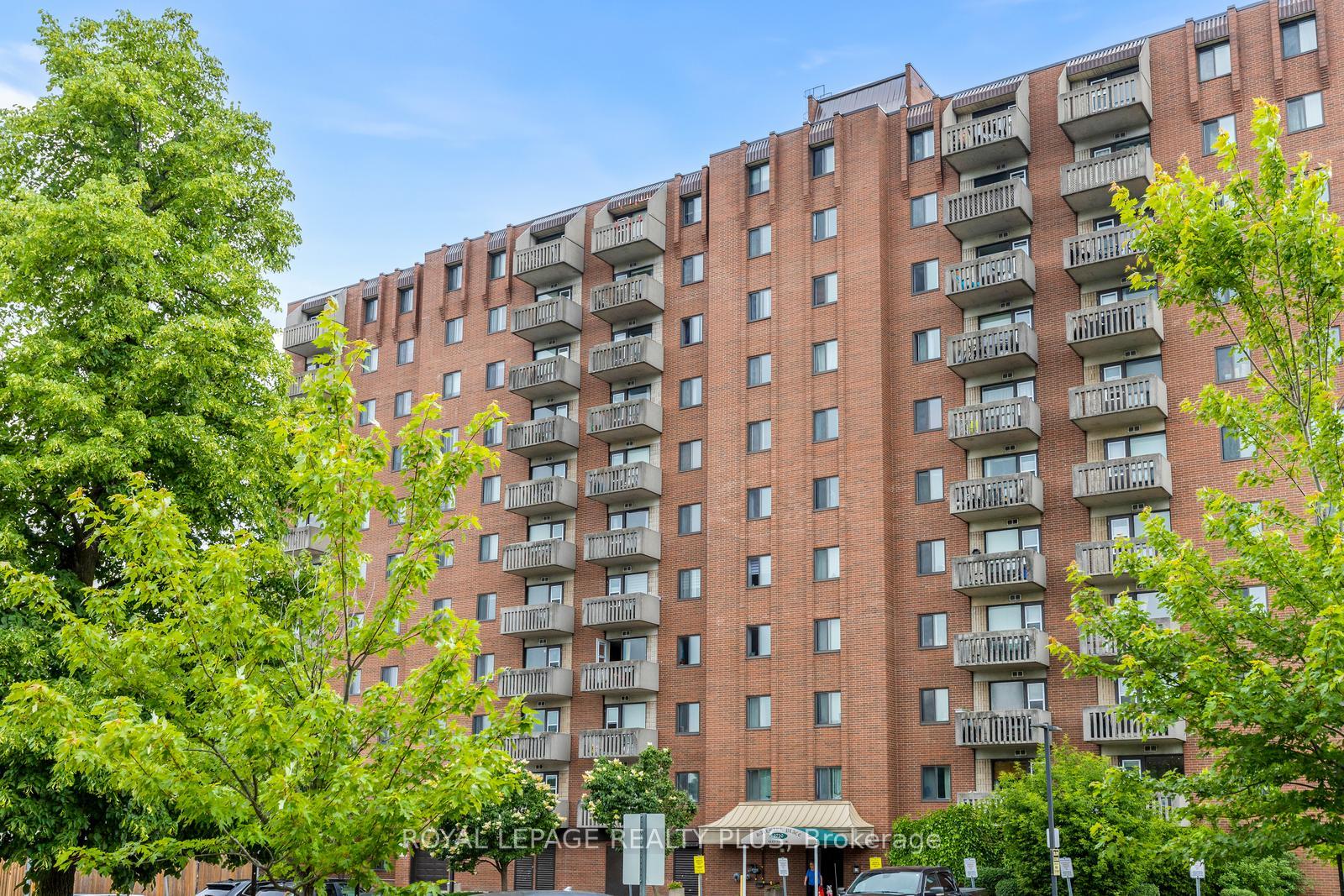 6720-glen-erin-drive-mississauga-ontario-w13803772
