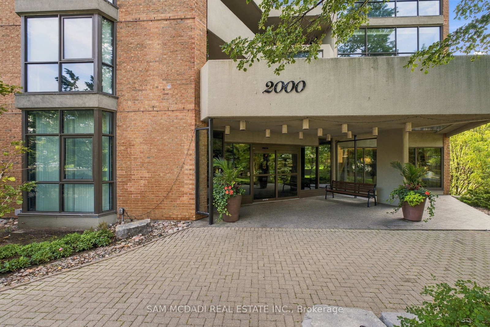 2000-islington-avenue-toronto-etobicoke-ontario-w13803828