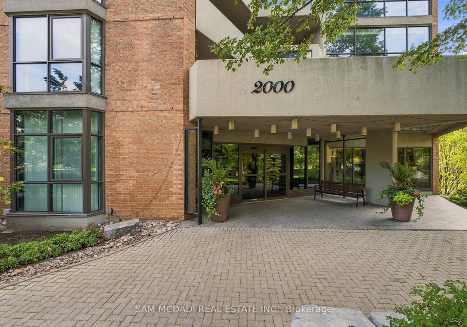 2000-islington-avenue-toronto-etobicoke-ontario-w13803828