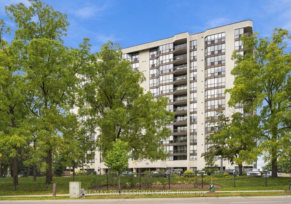 1111-bough-beeches-boulevard-mississauga-ontario-w13804036