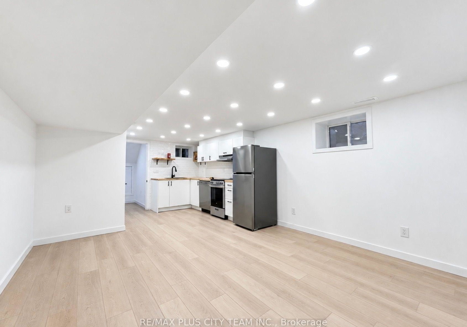 148-ascot-avenue-toronto-toronto-ontario-w13804056