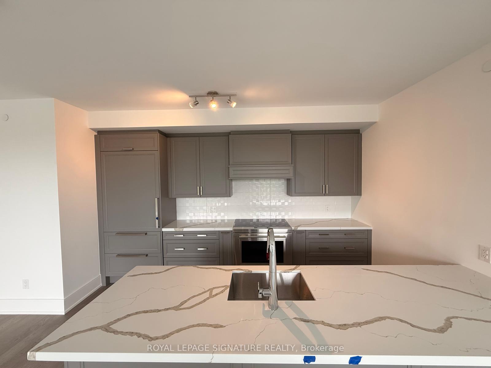 2452-bloor-street-w-toronto-toronto-ontario-w13804210