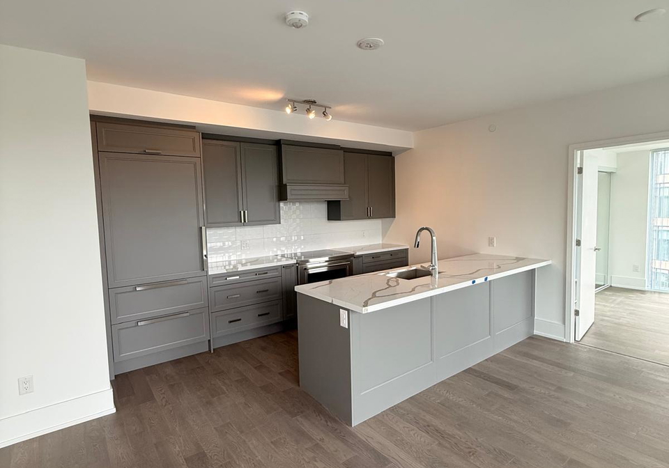2452-bloor-street-w-toronto-toronto-ontario-w13804210