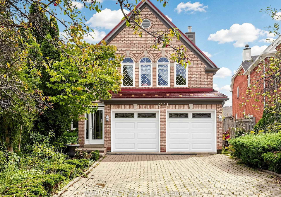 2441-willowburne-drive-mississauga-ontario-w13804286