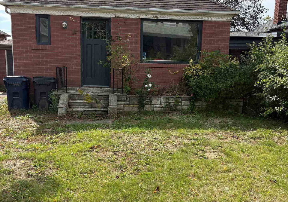 56-glenhaven-street-toronto-north-york-ontario-w13804350