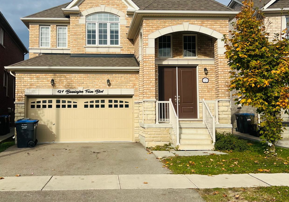 121-bonnieglen-farm-boulevard-caledon-ontario-w13804374