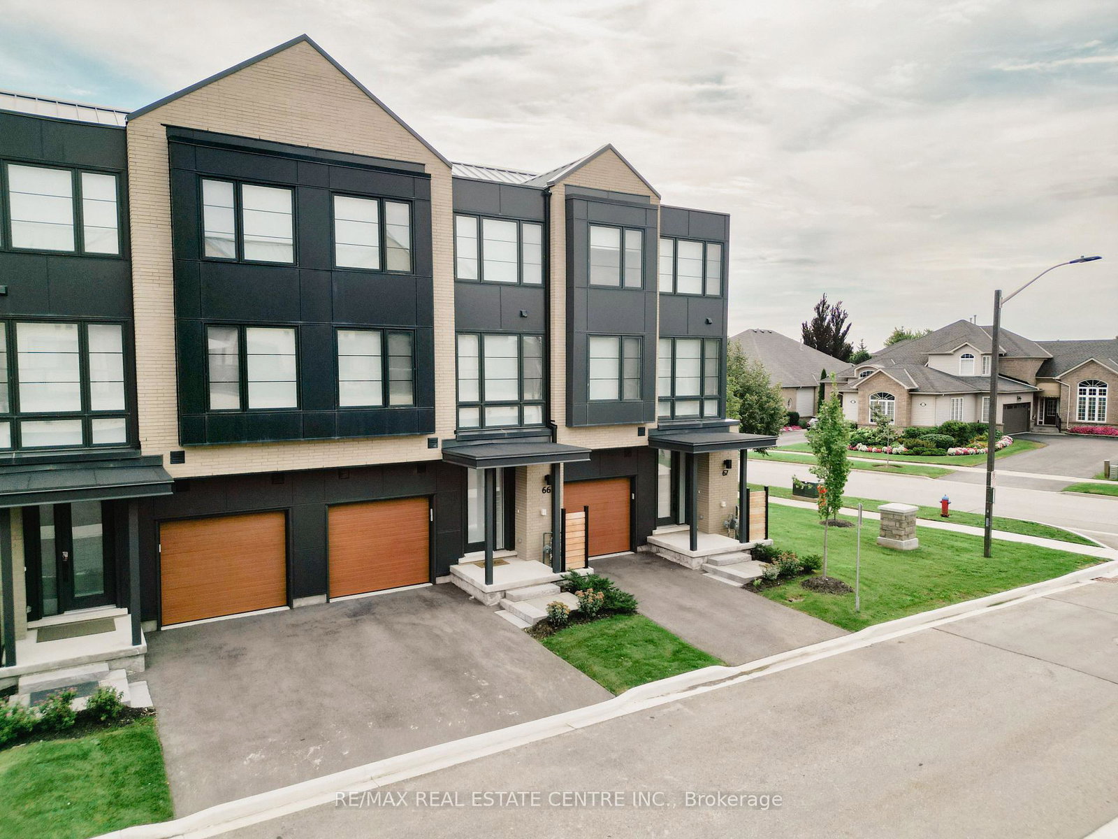 2273-turnberry-drive-burlington-ontario-w13804376