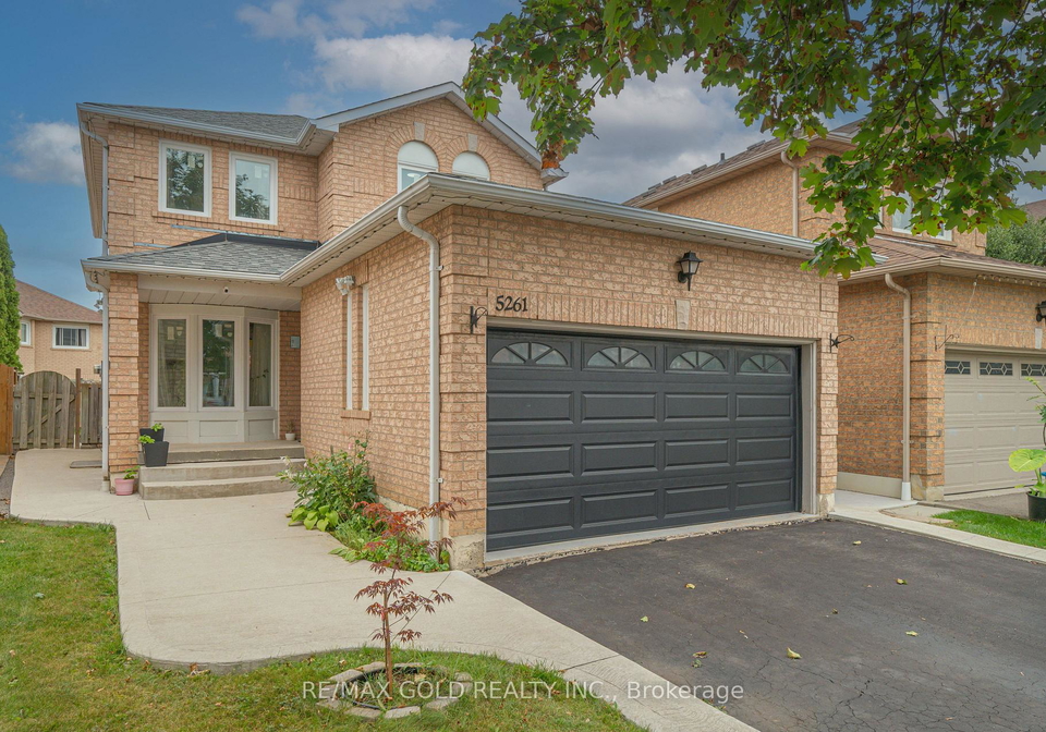 5261-river-forest-court-mississauga-ontario-w13804406