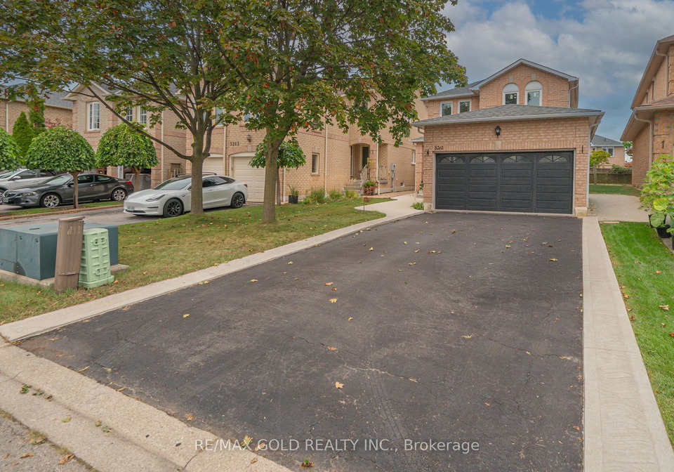 5261-river-forest-court-mississauga-ontario-w13804406