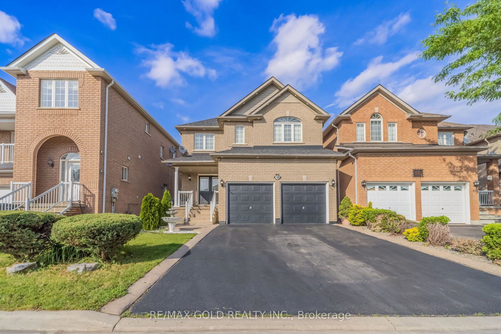 15-newark-way-brampton-ontario-w13804620