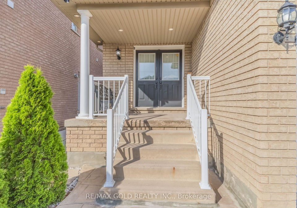 15-newark-way-brampton-ontario-w13804620