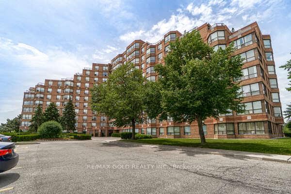 6-humberline-drive-toronto-etobicoke-ontario-w13804854