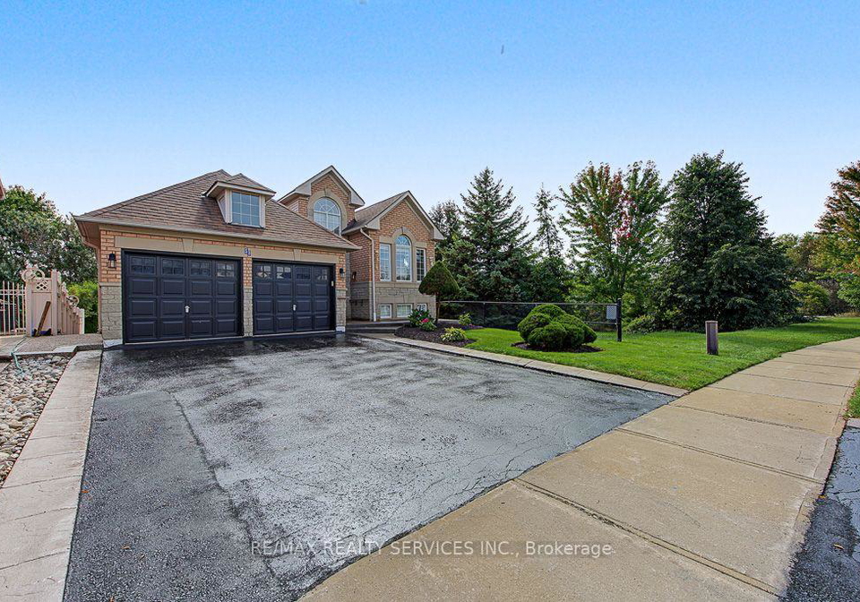 33-woodvalley-drive-brampton-ontario-w13804882