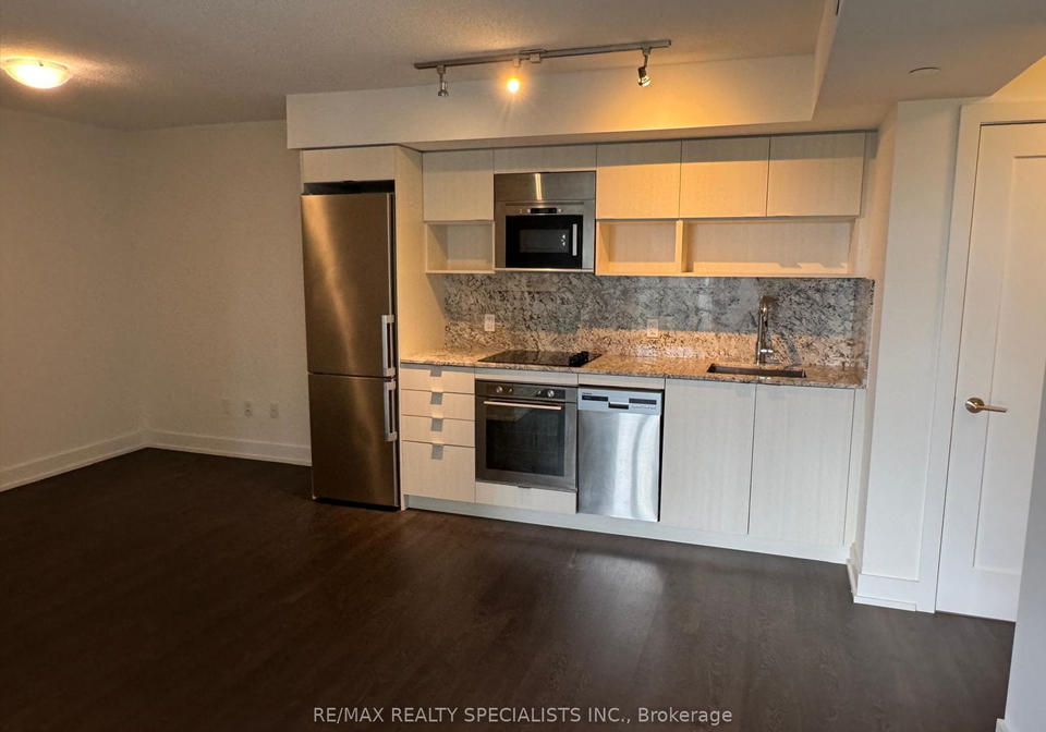 7-mabelle-avenue-toronto-etobicoke-ontario-w13805100