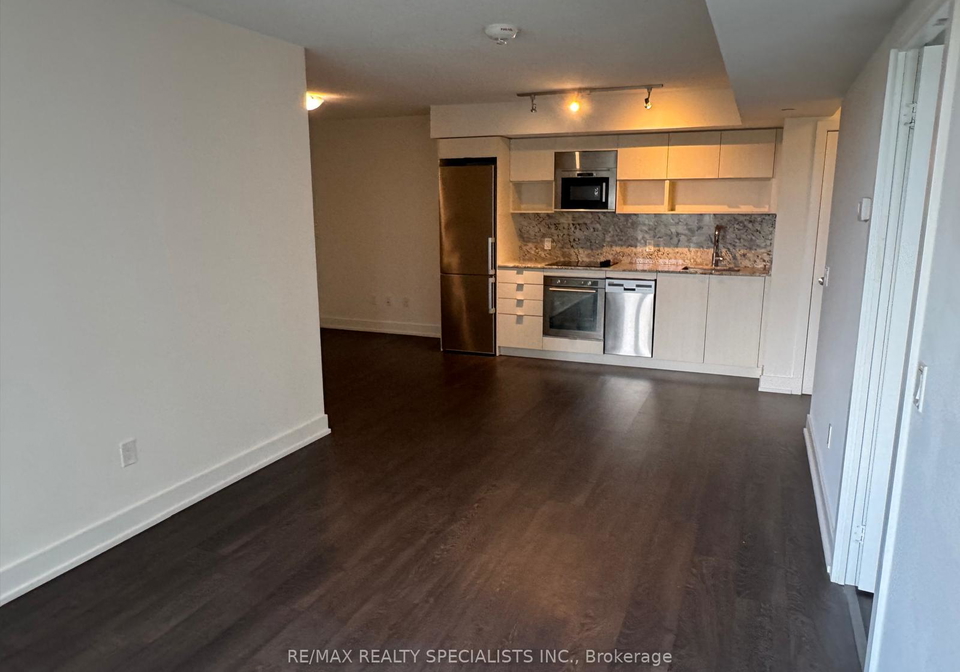 7-mabelle-avenue-toronto-etobicoke-ontario-w13805100