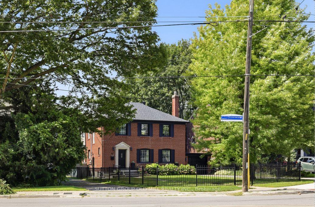10-queens-avenue-toronto-etobicoke-ontario-w13805184