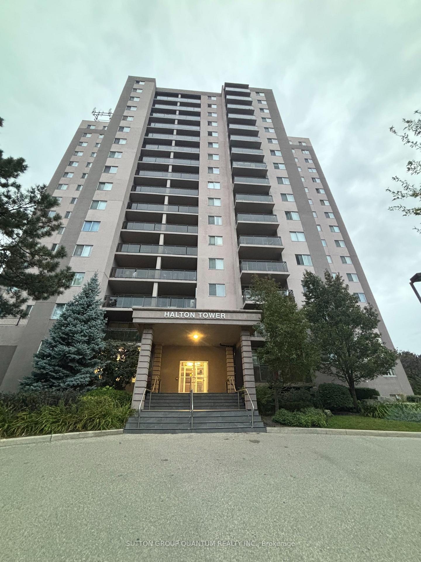 975-warwick-court-burlington-ontario-w13805260