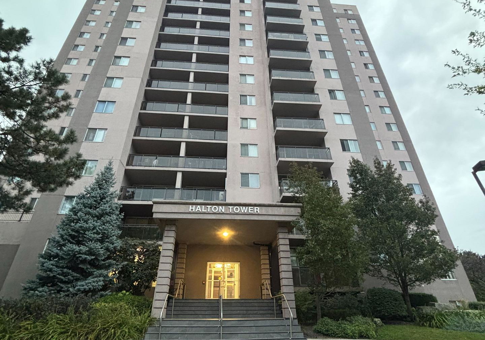 975-warwick-court-burlington-ontario-w13805260