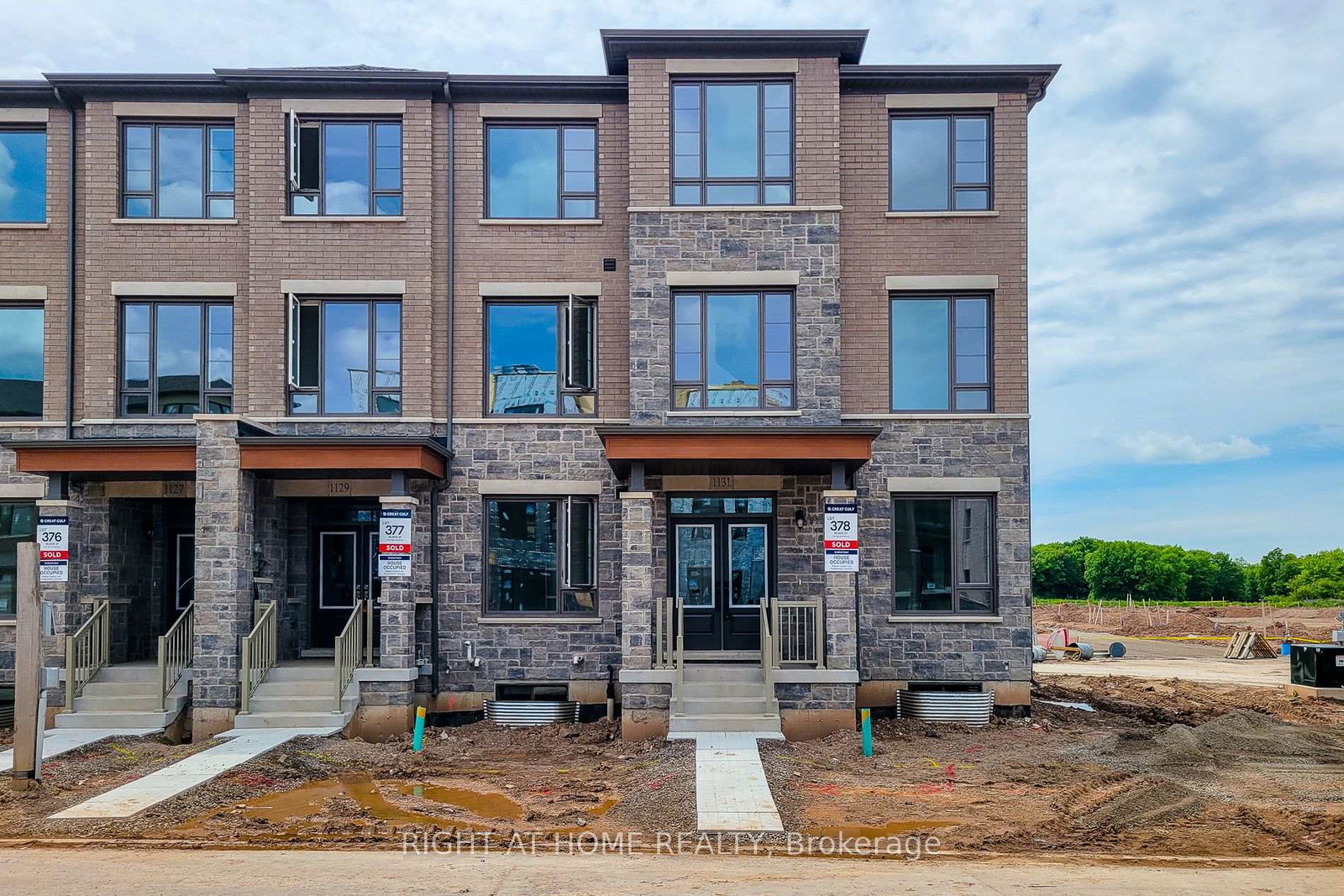 1131-wheat-boom-drive-oakville-ontario-w13805504